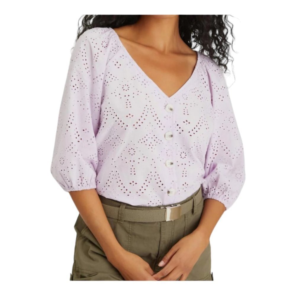 Nwt Sanctuary Modern Eyelet V-Neck Blouse / lavender ice